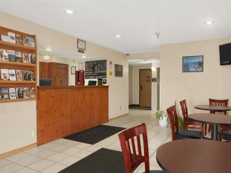Super 8 By Wyndham Massena Ny Exterior foto